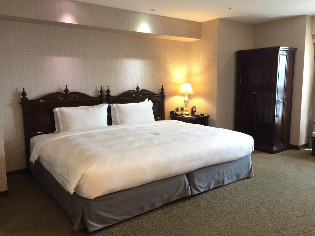 Royal Seasons Hotel Taichung‧Zhongkang Εξωτερικό φωτογραφία